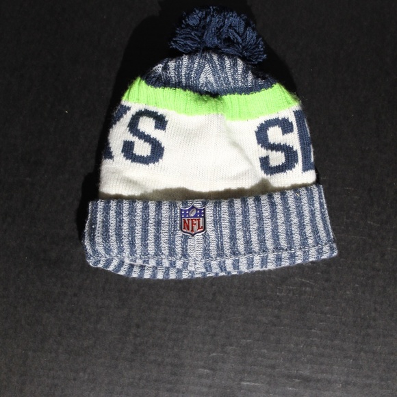 Seattle Seahawks New Era Beanie - Picture 4 of 8